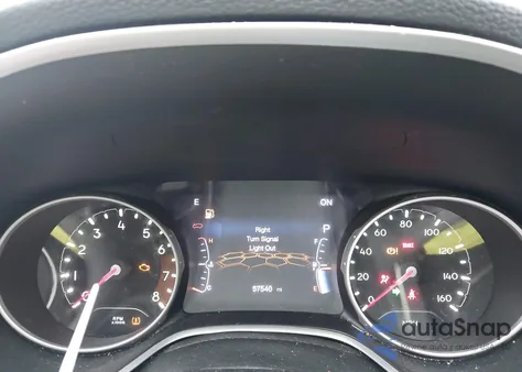 2021 Jeep Compass Altitude 4X4 z USA, uszkodzony, nr VIN 3C4NJDBB2MT573130